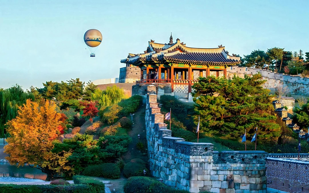 Full-Day Tour of Suwon Hwaseong with Korean Folk Village Image 1