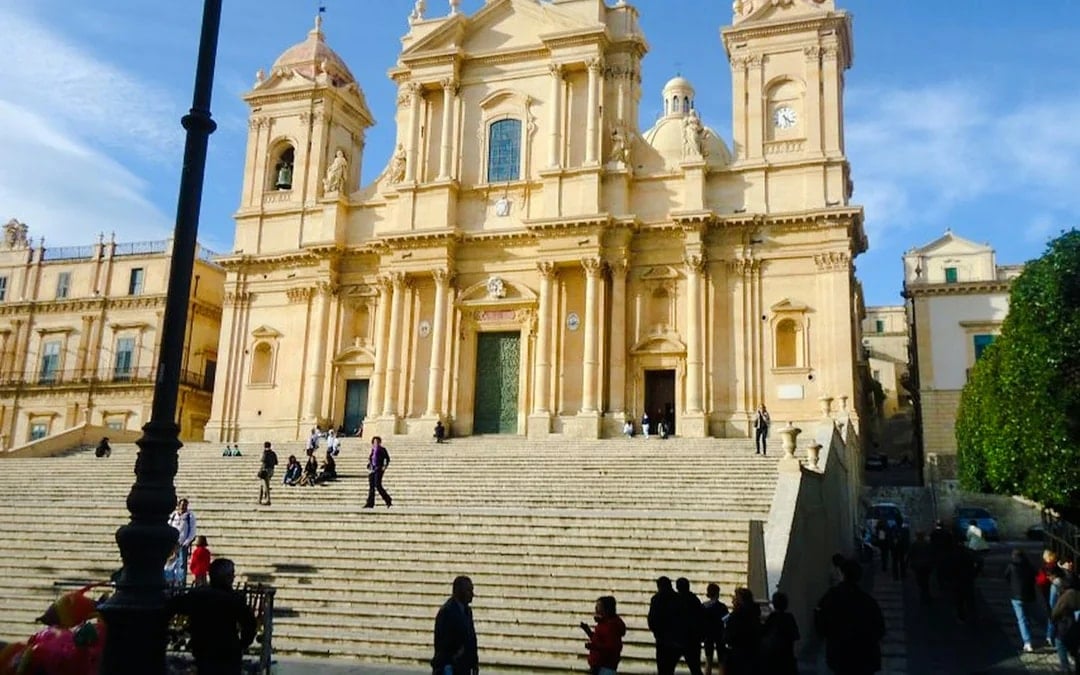 Syracuse and Noto Guided Day Trip with Hotel Pickup and Drop-off