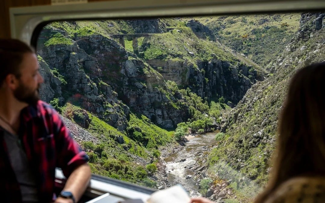 Taieri Gorge Scenic Rail Journey with Deep Stream Bridge Walk