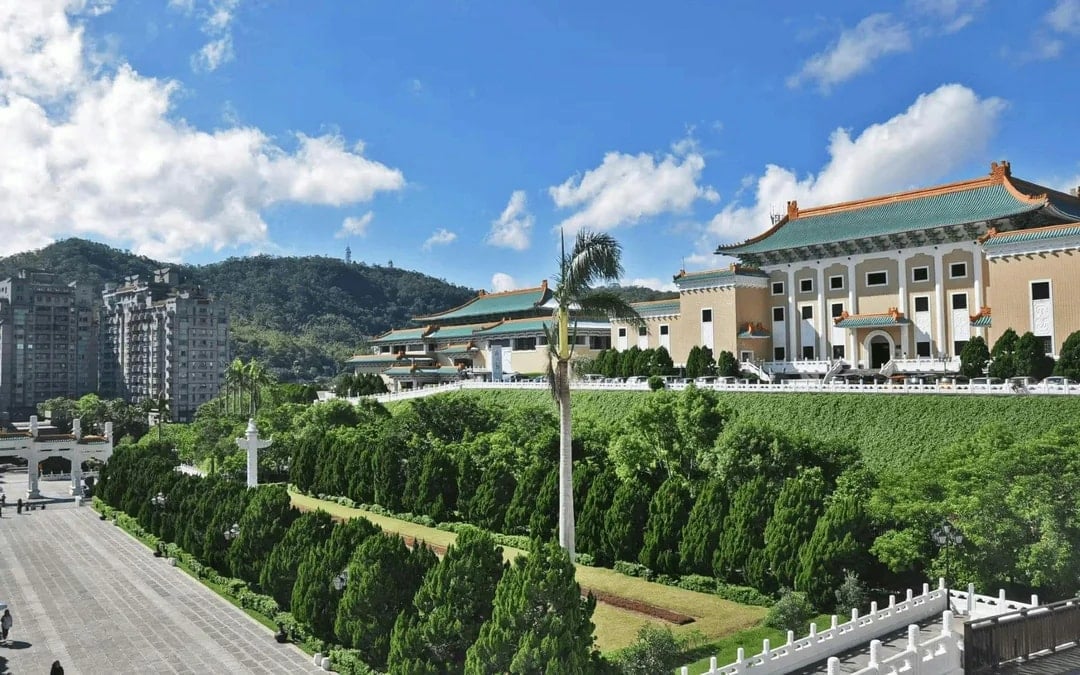 Taipei National Palace Museum Guided Tour with Skip-the-Line Tickets Image 1