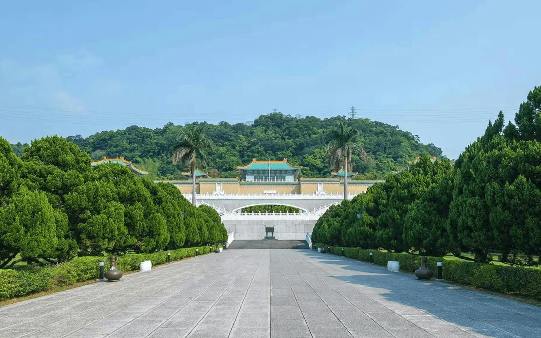 Taipei National Palace Museum Guided Tour with Skip-the-Line Tickets Image 8