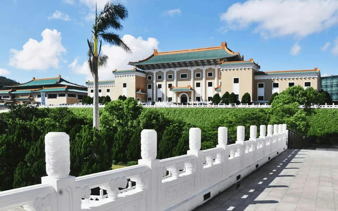 Taipei National Palace Museum Guided Tour with Skip-the-Line Tickets Image 9