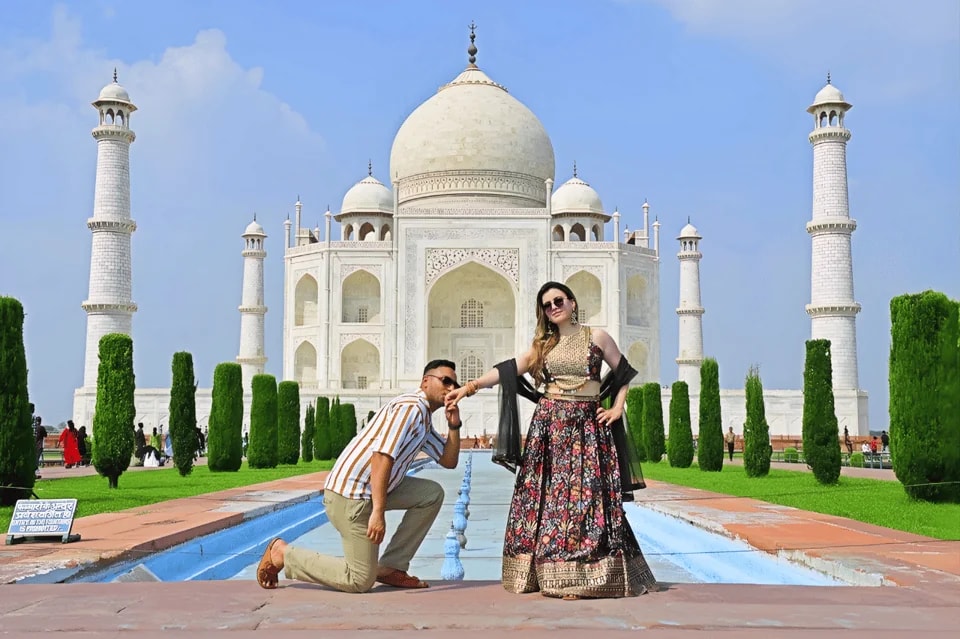 Taj Mahal + Agra Fort + Mehtab Bagh : Combo Entry Ticket for Foreigners