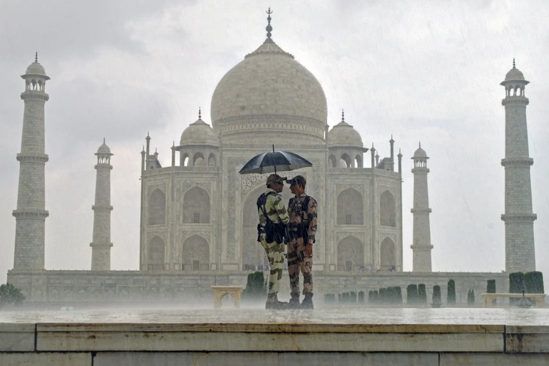 Agra Taj Mahal priority entry ticket