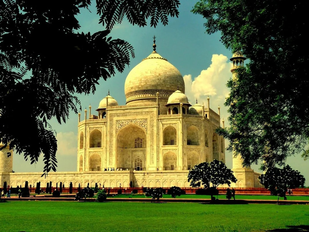 Taj Mahal Express Entry Ticket experience image 3