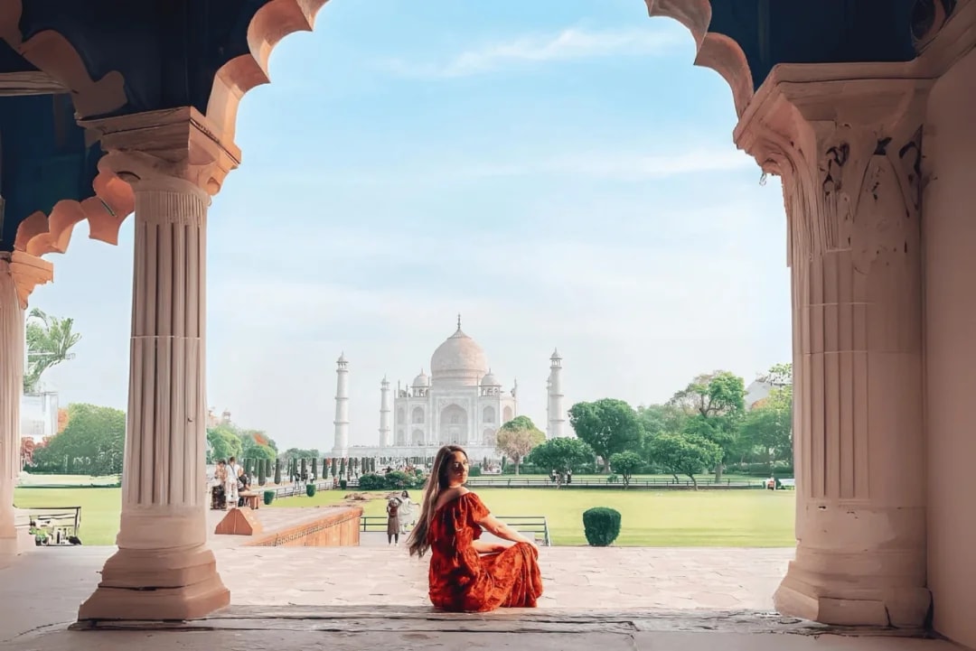 Taj Mahal Fast Track Ticket with Flexible Timing