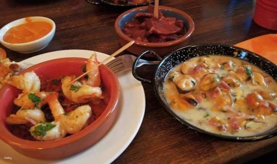 Tapas tour in the Triana neighborhood