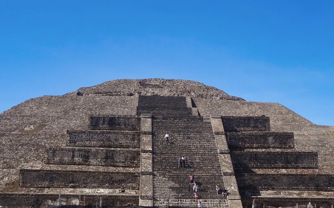 Teotihuacan Guided Tour Image 2