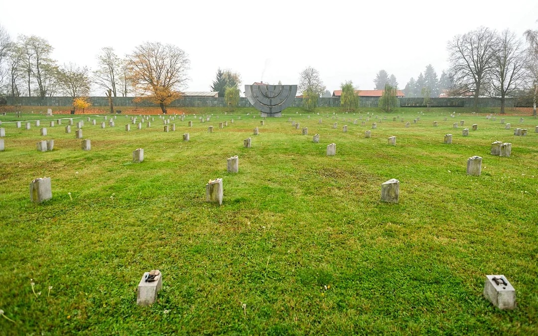 From Prague: Terezín Concentration Camp Day Trip Image 7