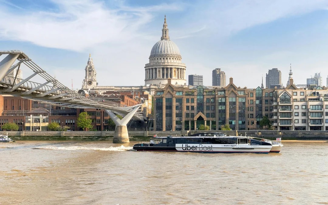 Thames River Uber Boat Trip Image 11