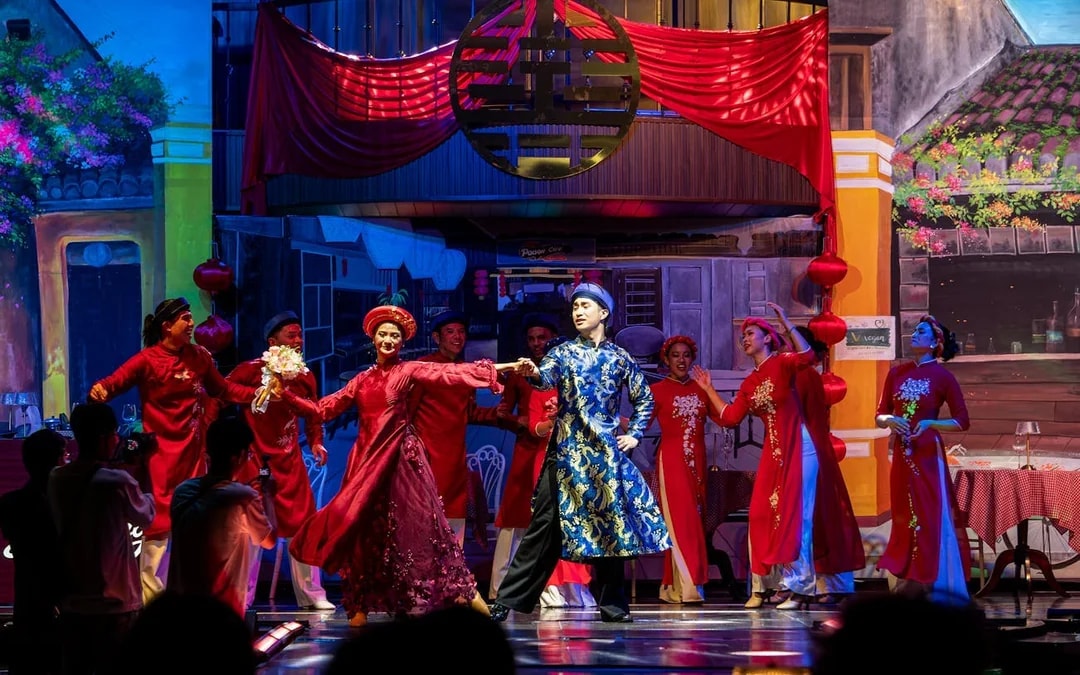 The Morning Glory Waterfront Theatre Hoi An Image 2