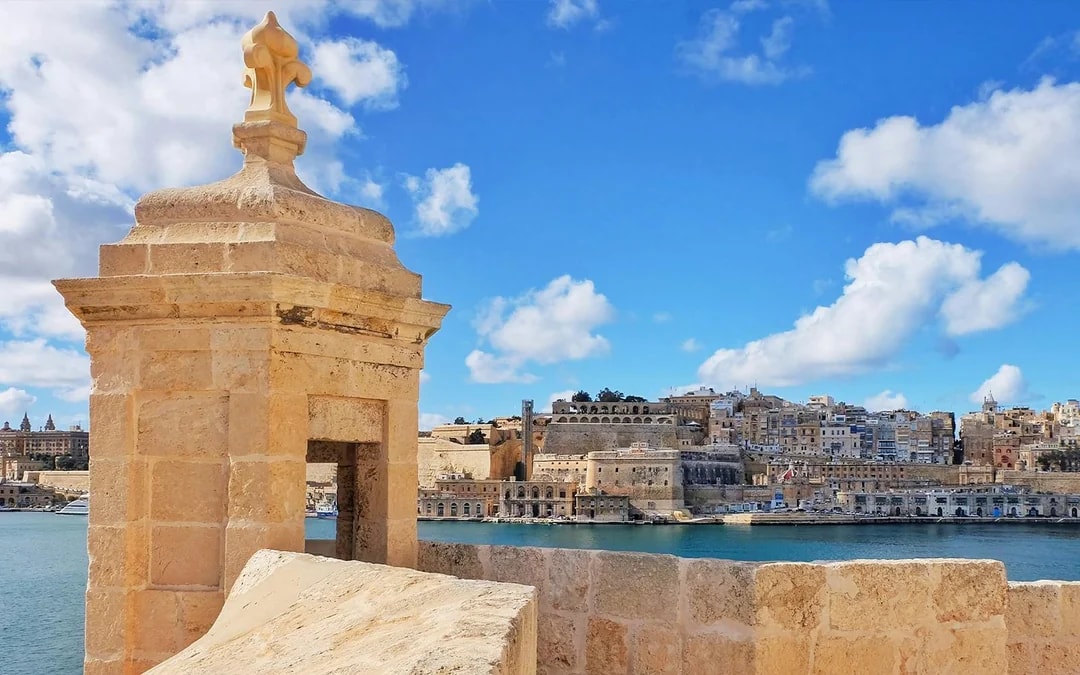 Half-Day Guided Tour of The Three Fortified Cities with Boat Tour Image 10