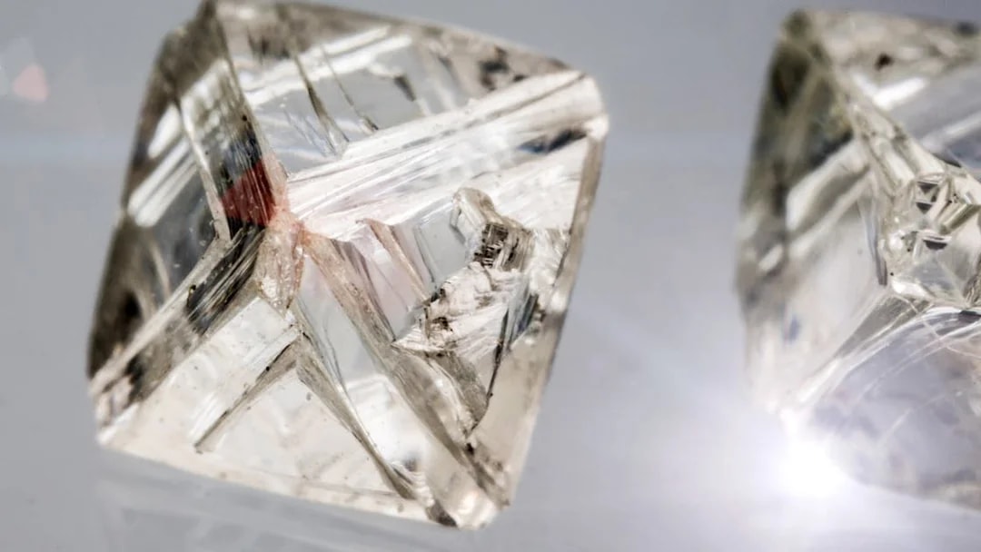 Rough diamond exhibit at Diamond Museum Amsterdam.