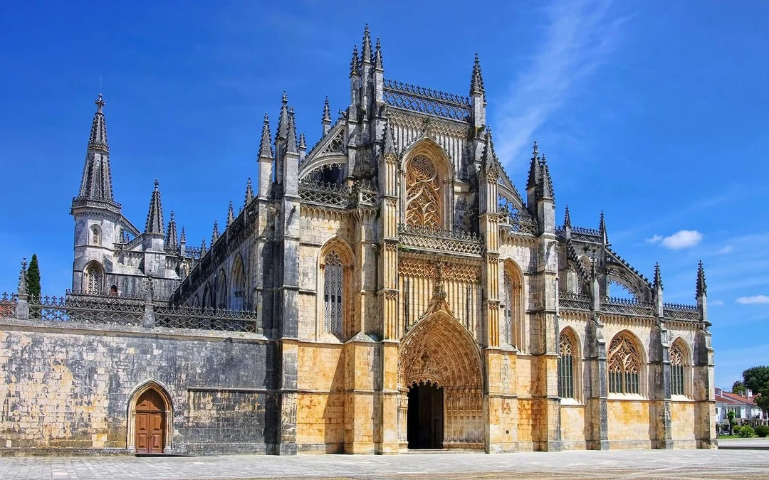 Tickets to Batalha Monastery Image 1