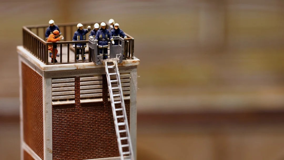 Miniature figures on a rooftop at Hzero: The Miniature Railway Enterprise.