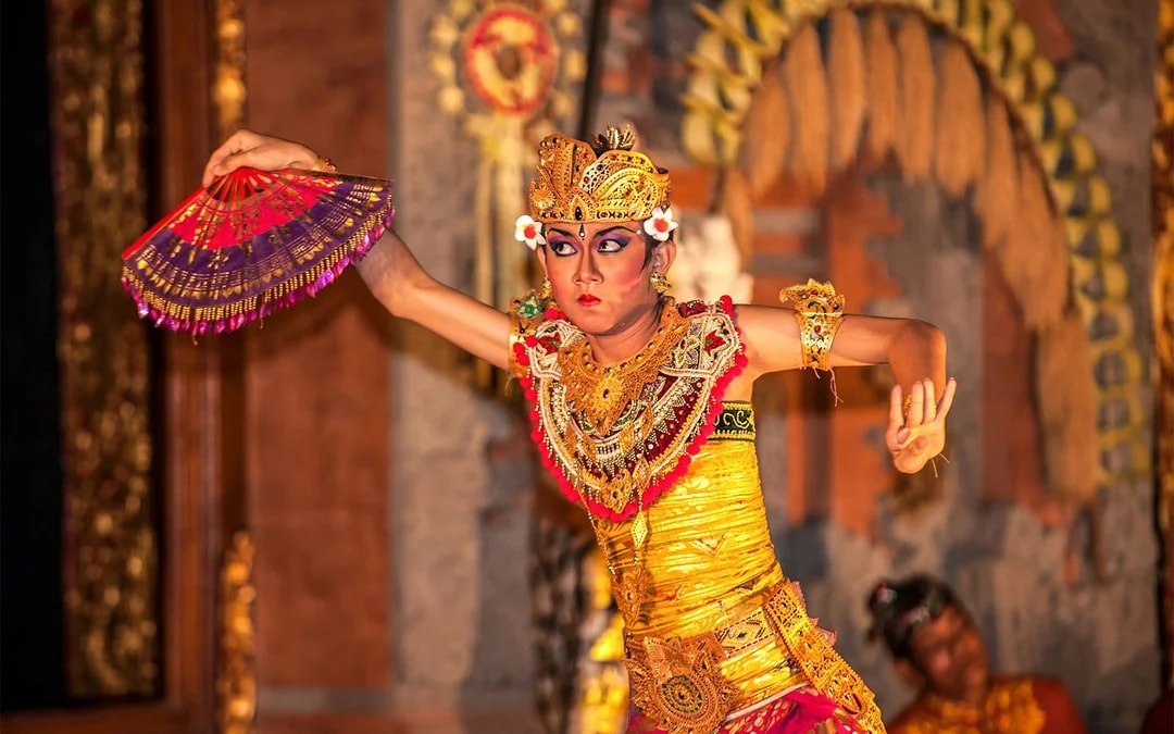 Tickets to Legong Dance Show at Ubud Palace Image 7