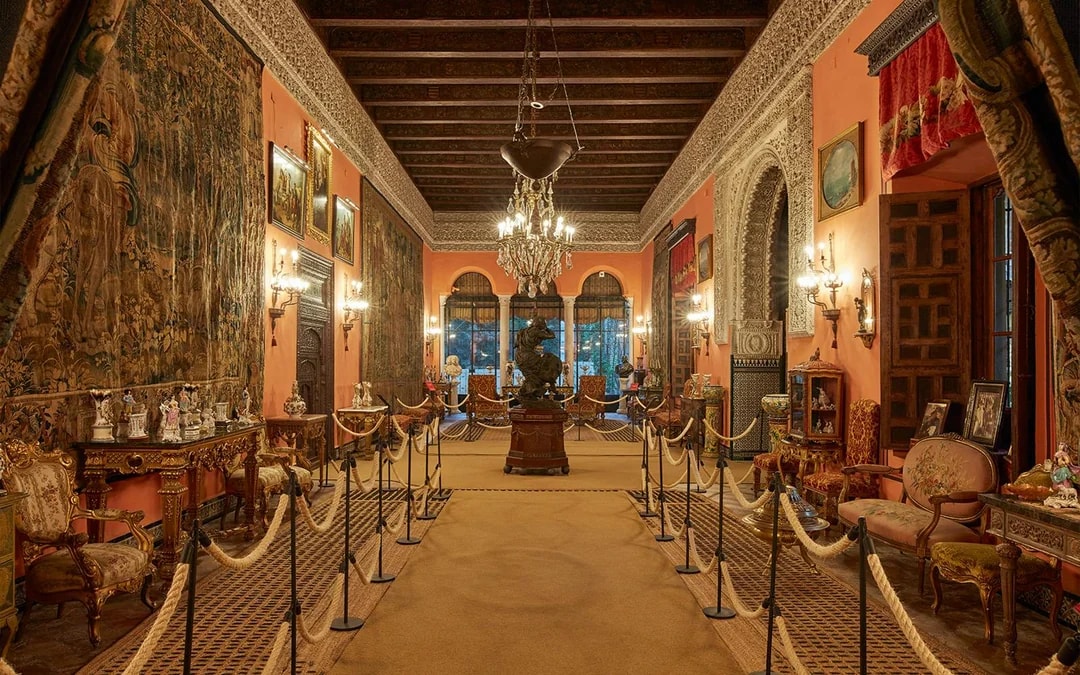 Tickets to Palacio de las Dueñas with Audio Guide Image 4