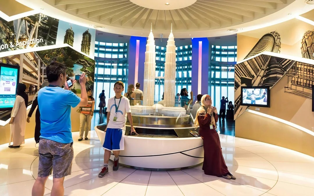 Petronas Twin Towers Tickets  Image 10