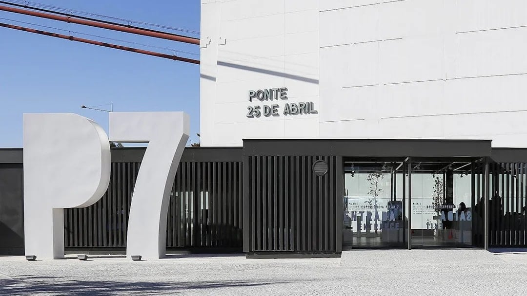 Pilar 7 Experience entrance at Ponte 25 de Abril in Lisbon.