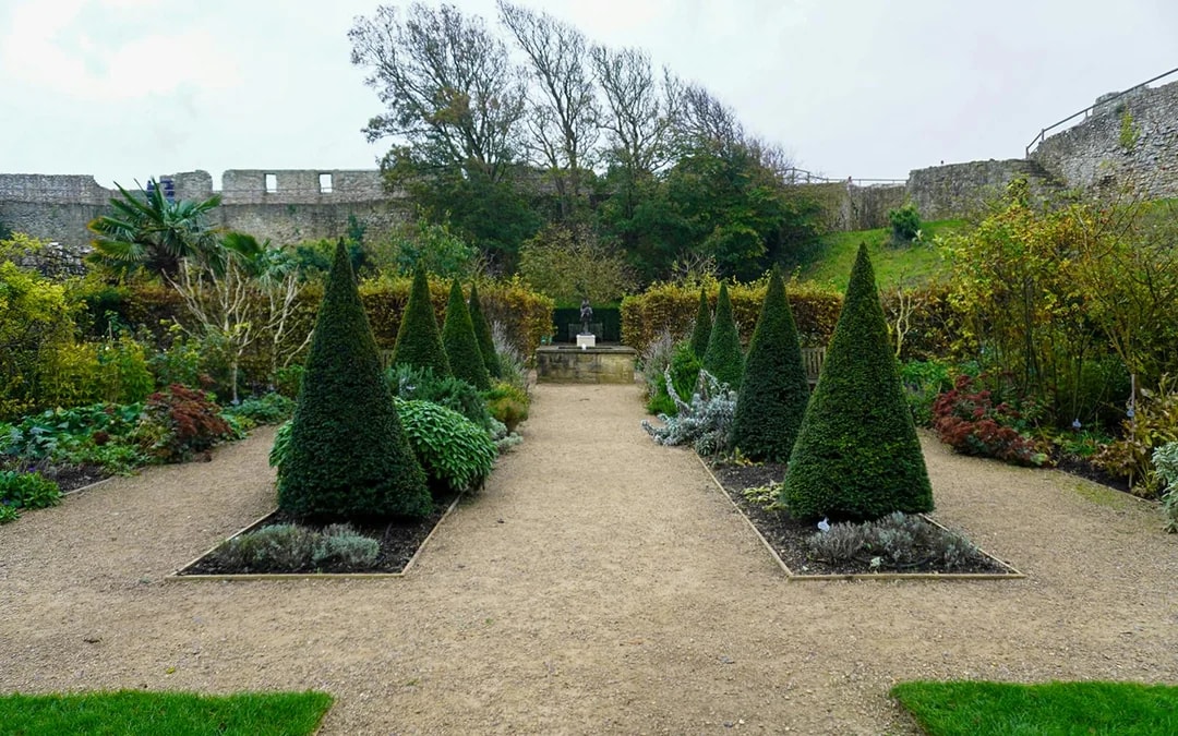 Tickets to the Carisbrooke Castle Image 4