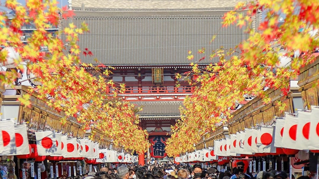 Crowds on Nakamise-dori Street in Tokyo, Japan, leading to Sensō-ji Temple.