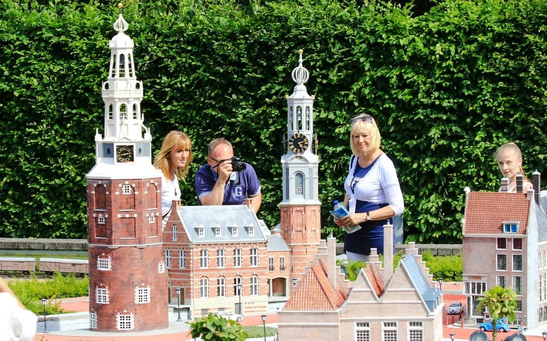 Tootbus: Brussels Hop-on Hop-off Bus Tour + Mini Europe Tickets Image 4