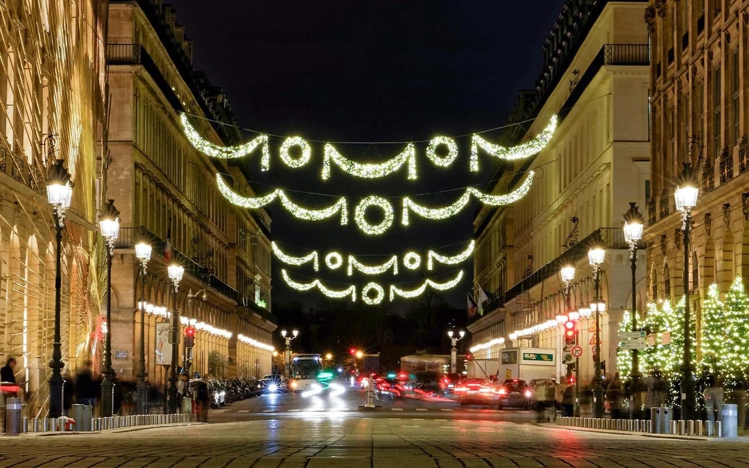 Tootbus: Paris Christmas Night Bus Tour Image 6