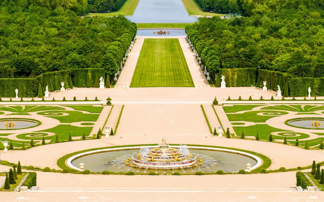 Tootbus: Paris Hop-on Hop-off Bus Tour with Versailles Palace Tickets Image 5