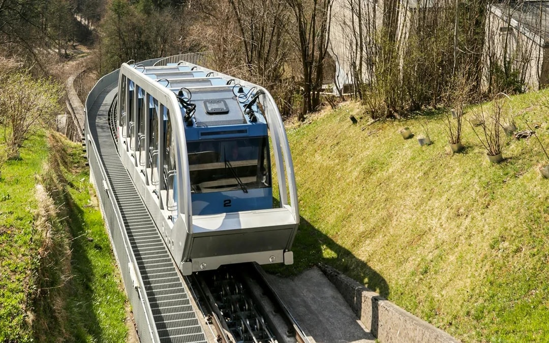 Round-Trip Tickets to Top of Innsbruck with Optional Alpine Zoo Image 4