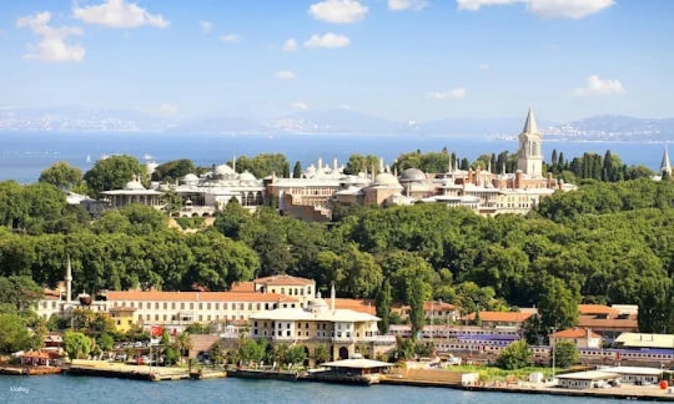 Topkapi Palace Fast Track Ticket, Highlights Tour and Audio Guide