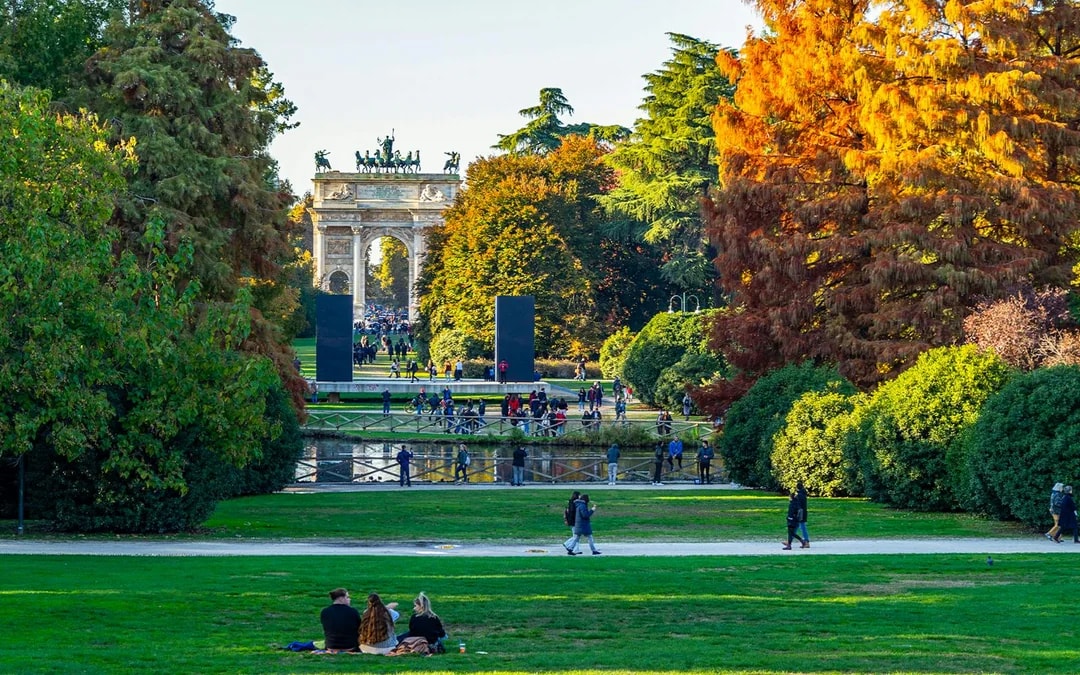 Torre Branca & Sforza Castle Guided Tour with Park Walk Image 3