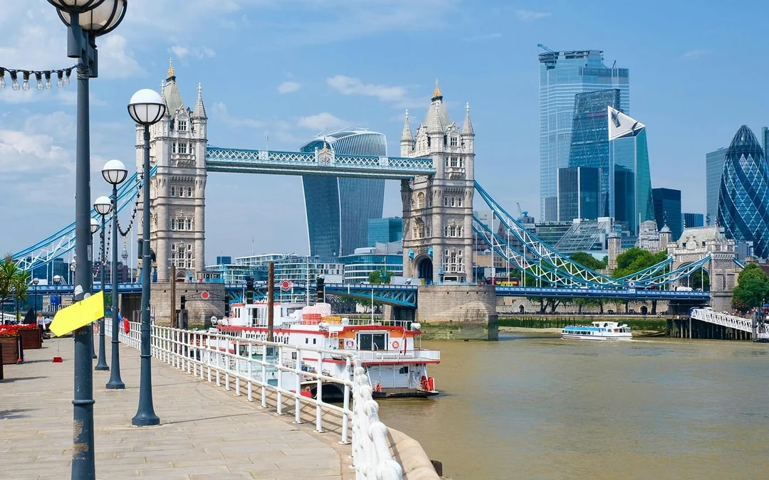 Tower Bridge and Engine Rooms Guided Tour with Thames River Cruise Image 3
