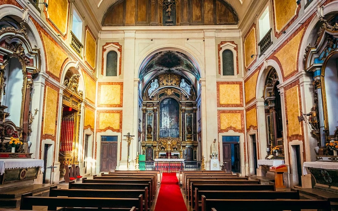 Tower of São Jorge Castle Church Tickets + Free Drink Image 3