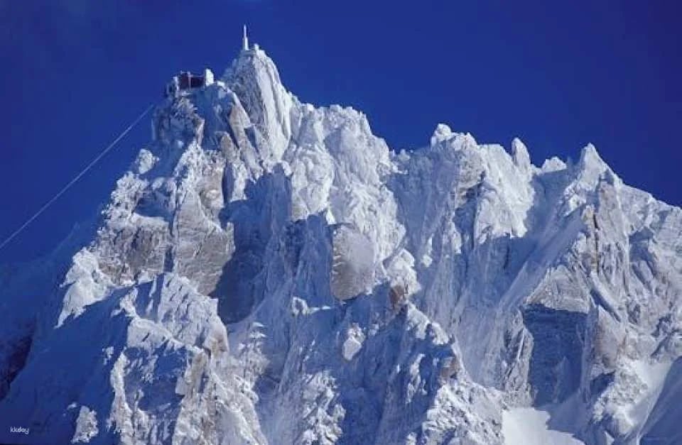 Trip to Chamonix Mont Blanc with cable car ride, Geneva city tour and cruise from Geneva