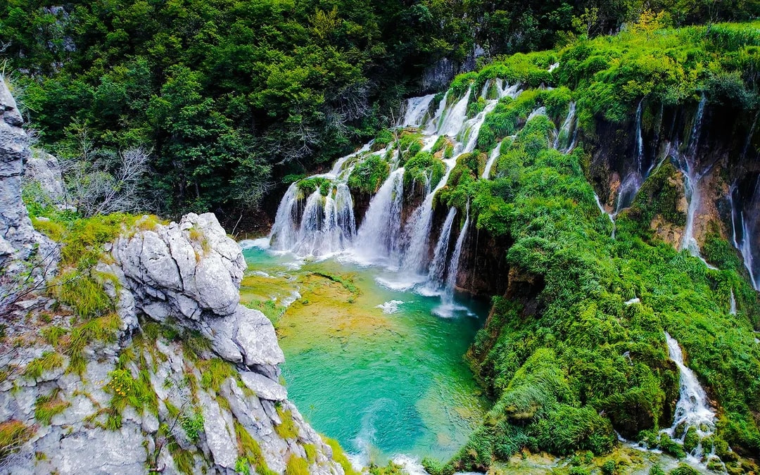 From Trogir: Full-Day Trip to Plitvice Lakes National Park Image 5