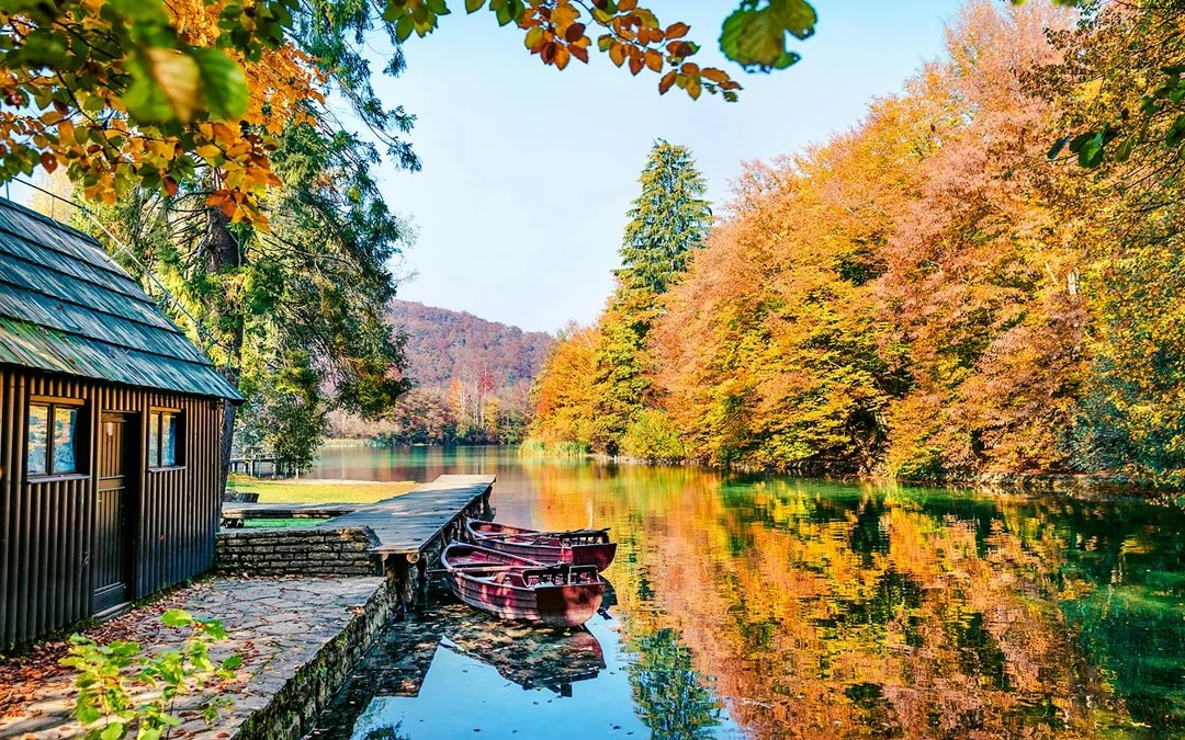From Trogir: Full-Day Trip to Plitvice Lakes National Park Image 8