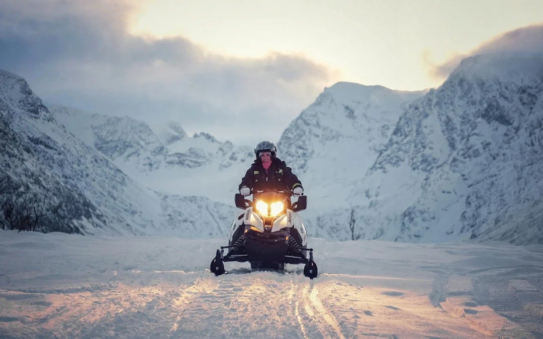 Tromso: Snowmobile Tour in the Lyngen Alps with Soup and Drinks Image 1