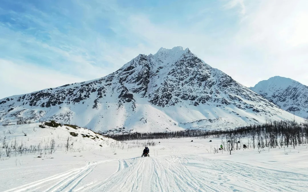 Tromso: Snowmobile Tour in the Lyngen Alps with Soup and Drinks Image 7
