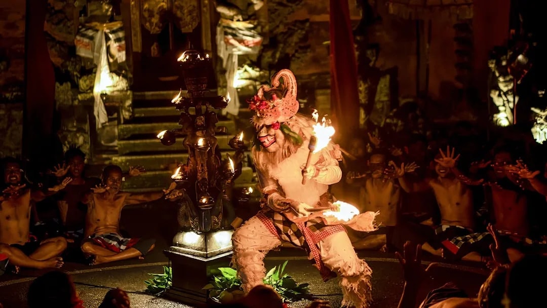 Performer in traditional costume at Kecak & Fire Dance, Ubud Peliatan Palace.