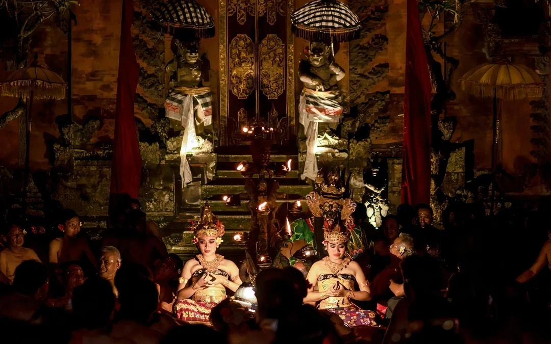 Ubud: Kecak & Fire Dance Show Tickets 
 Image 7