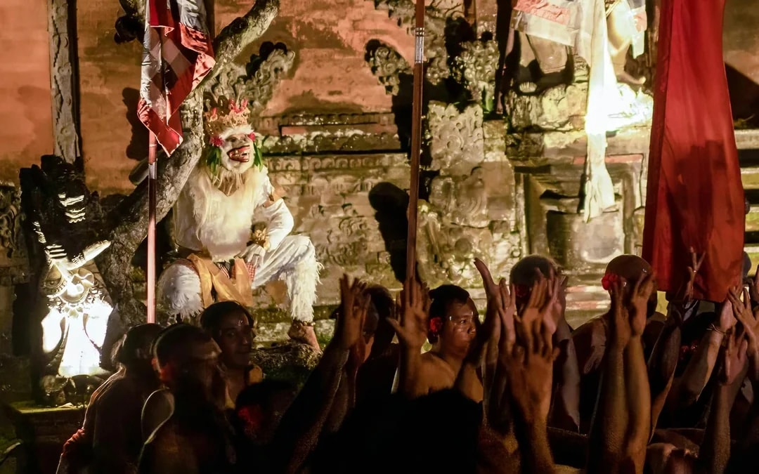 Ubud: Kecak & Fire Dance Show Tickets 
 Image 10