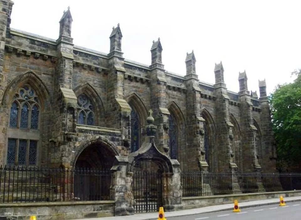 Uncover the stories of St. Andrew's on a self-guided audio tour