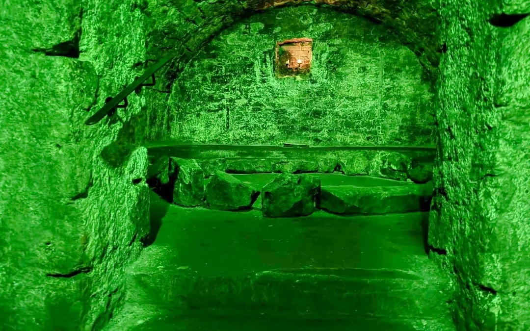 Underground Vaults Tour Image 4