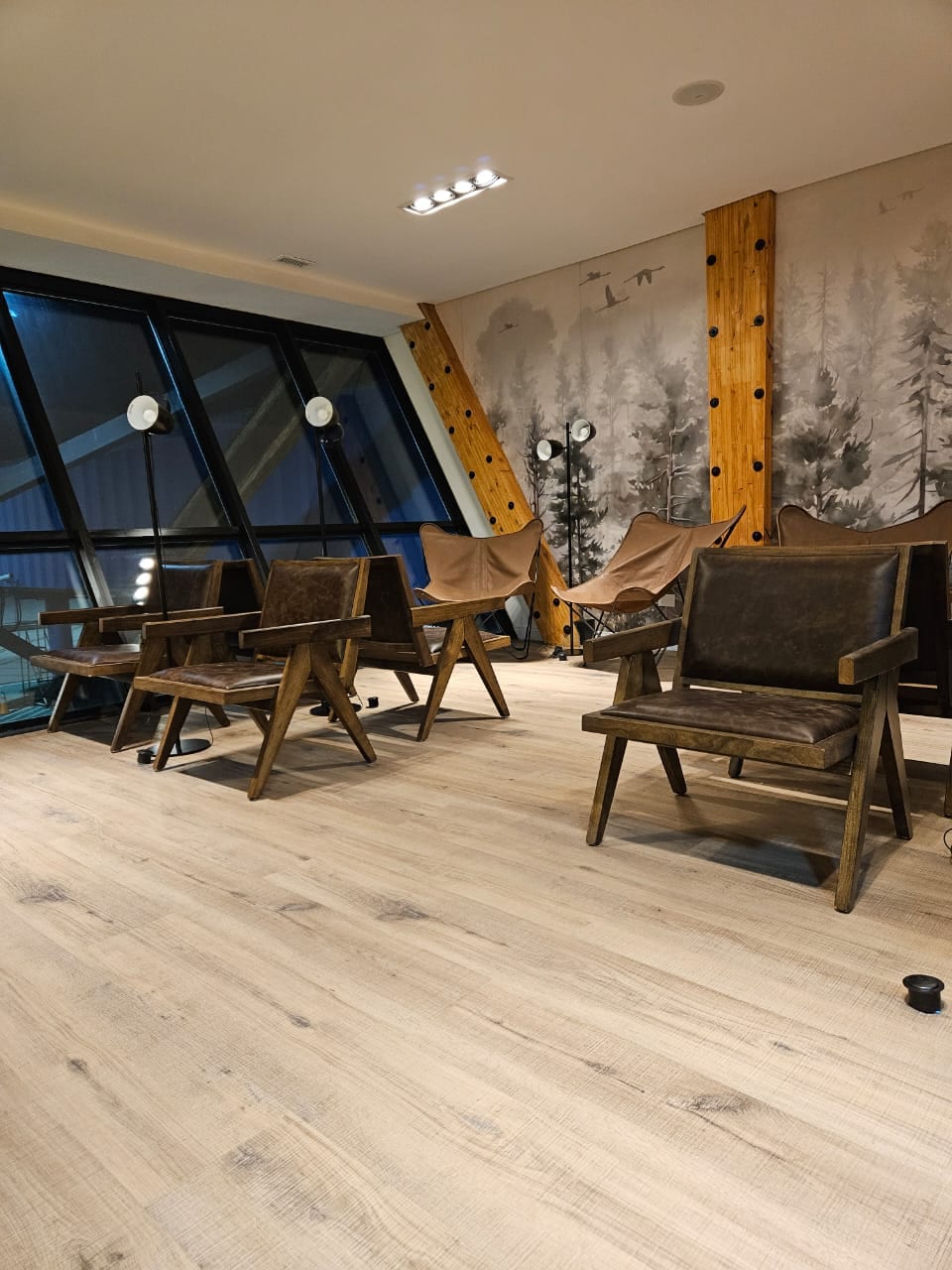 Ushuaia W Premium Malvinas Argentinas Airport
