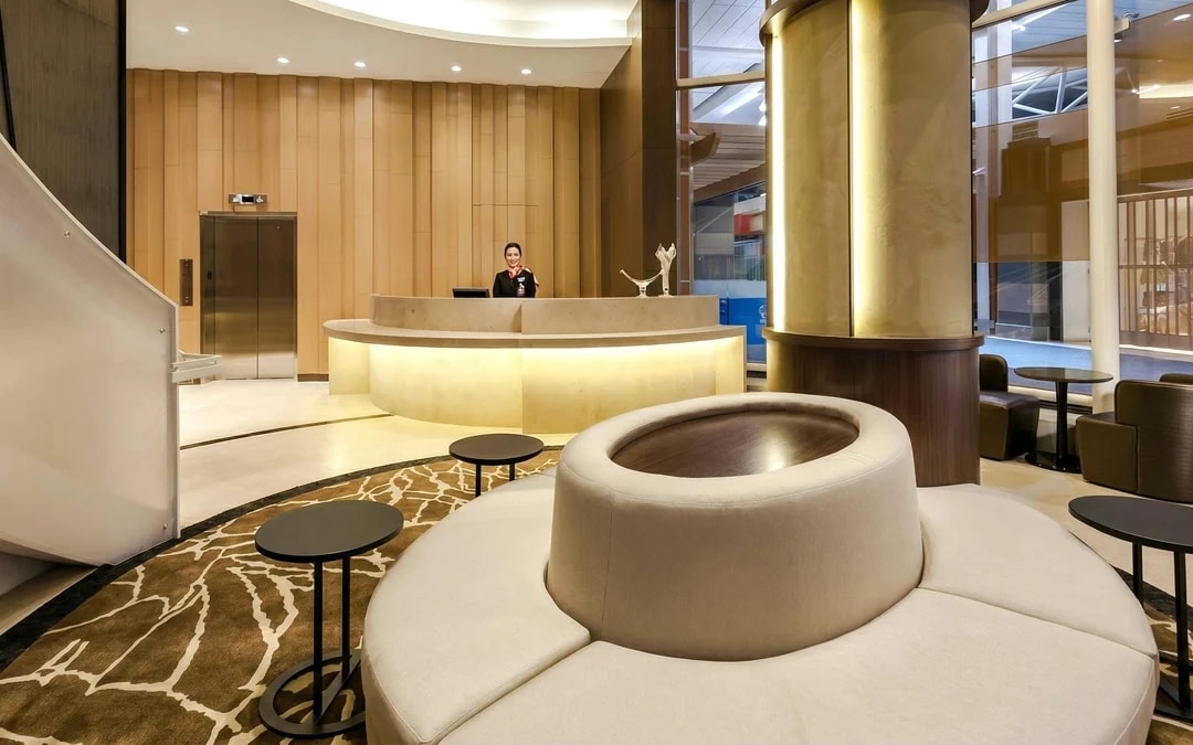 Vancouver International Airport: Plaza Premium Lounge at Domestic Departures, Gate B15 Image 7