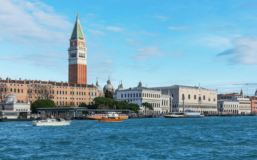 Vaporetto ACTV Water Bus & Mainland Bus Pass: 1 to 7 Days with Audio Guide Image 3