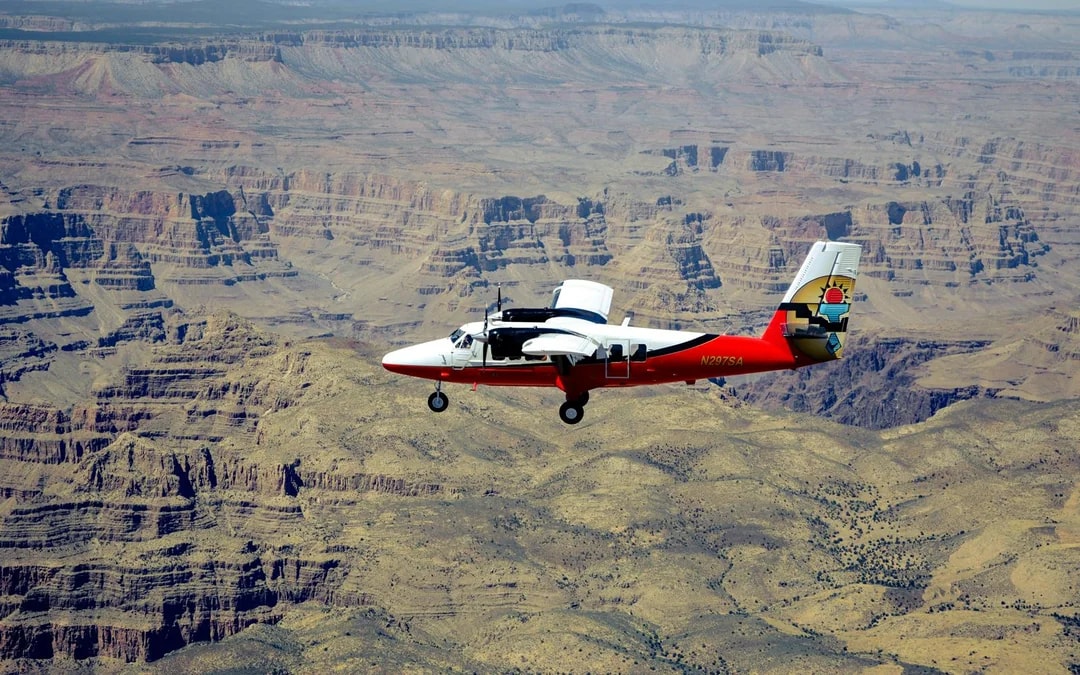 From Las Vegas: Day Trip to Grand Canyon National Park via Airplane Plus Guided Hummer Tour Image 1