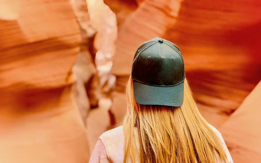 From Las Vegas: Upper Antelope Canyon & Horseshoe Bend Tour with Lunch Image 1