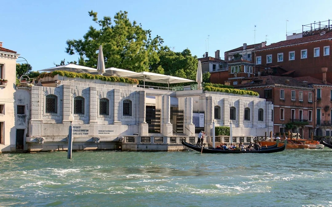 Venice Grand Canal Classic Gondola Ride Image 9