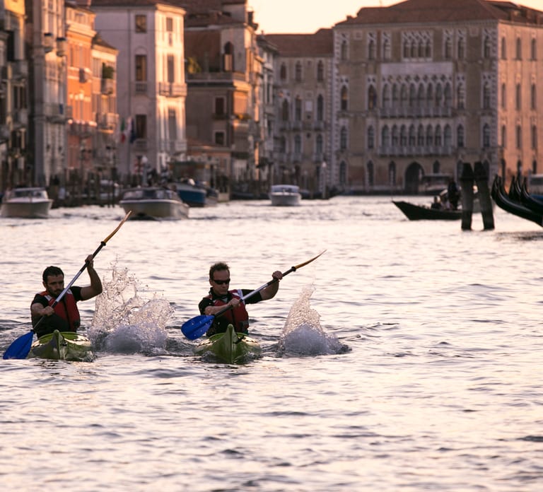 Venice: Guided Canal Kayak Tour at Day, Night, or Sunset